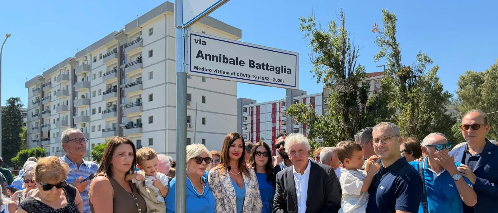 Catanzaro abbraccia la memoria di Annibale Battaglia.\u00A0Iemma: «Medico simbolo di cura e umanità»\n