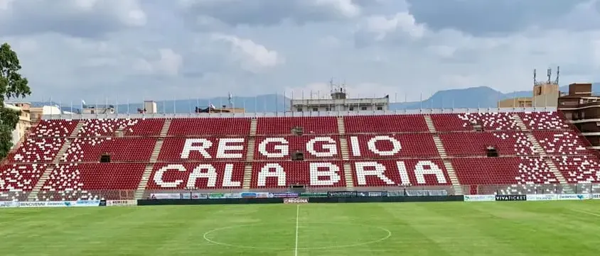Scuola, a Reggio il nuovo anno s’inaugurerà allo stadio. Il sindaco Cannizzaro: «La città guarda al futuro»\n