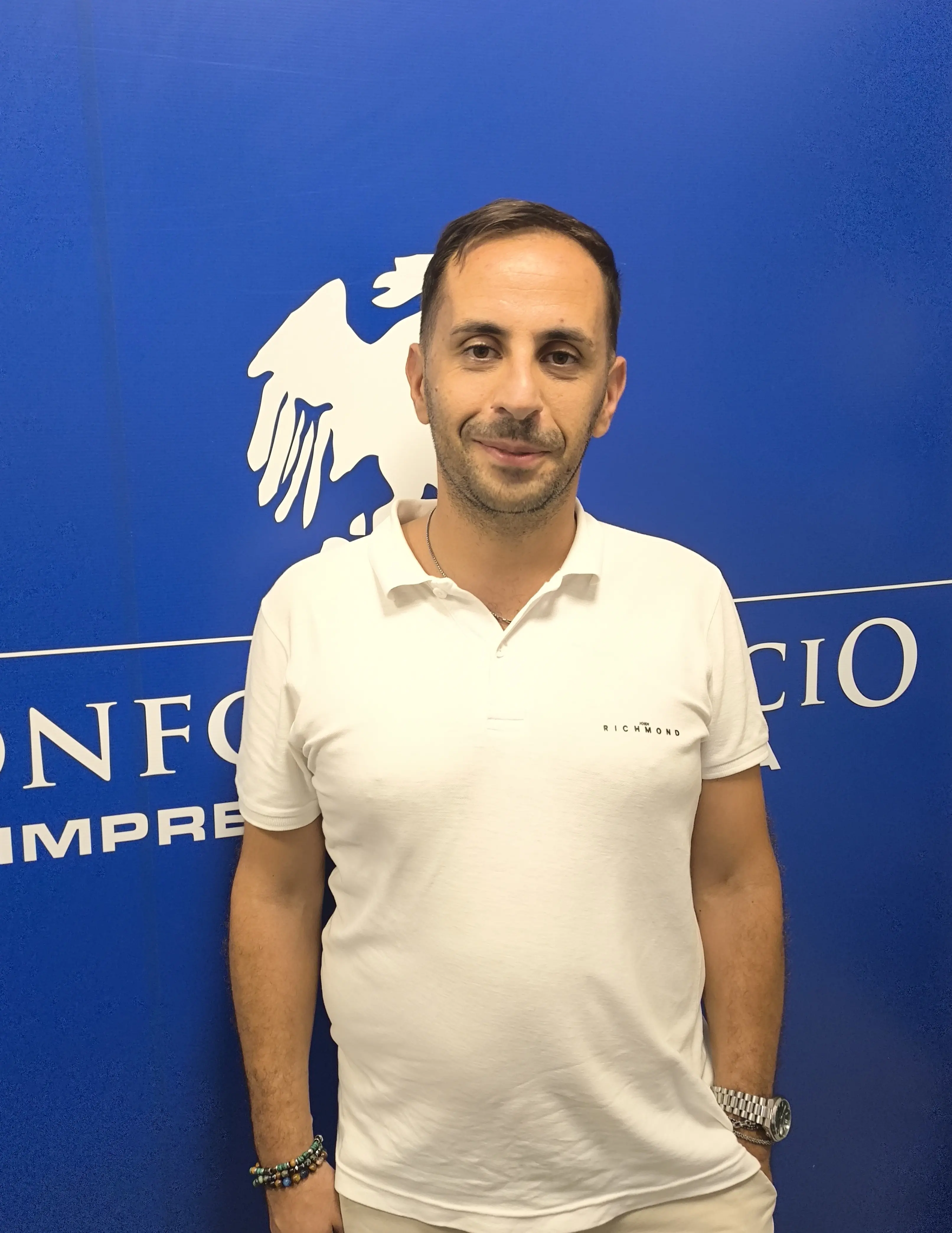Caro carburante, Confcommercio Reggio: «Negli aiuti mirati non si dimentichino gli agenti di commercio»\n