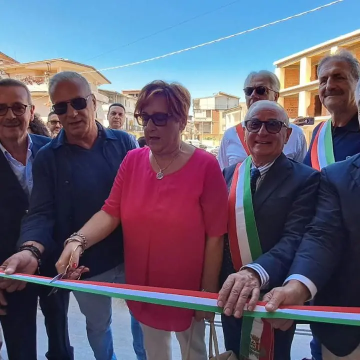 Rosarno rafforza la sanità di prossimità: inaugurata la nuova Casa di Comunità: «Vi operano professionisti che hanno un grande valore»\n\n\n\n\n