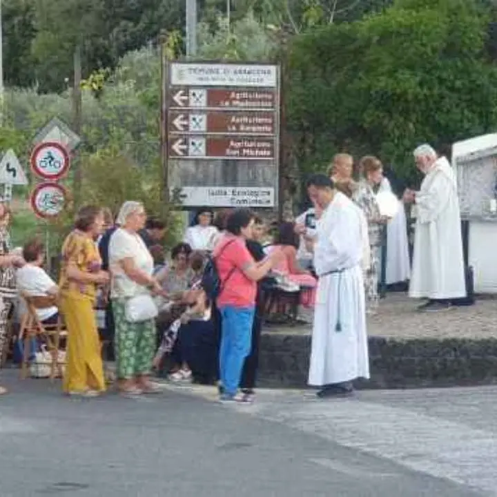 Saracena, la devozione mariana di settembre unisce il borgo e le contrade\n