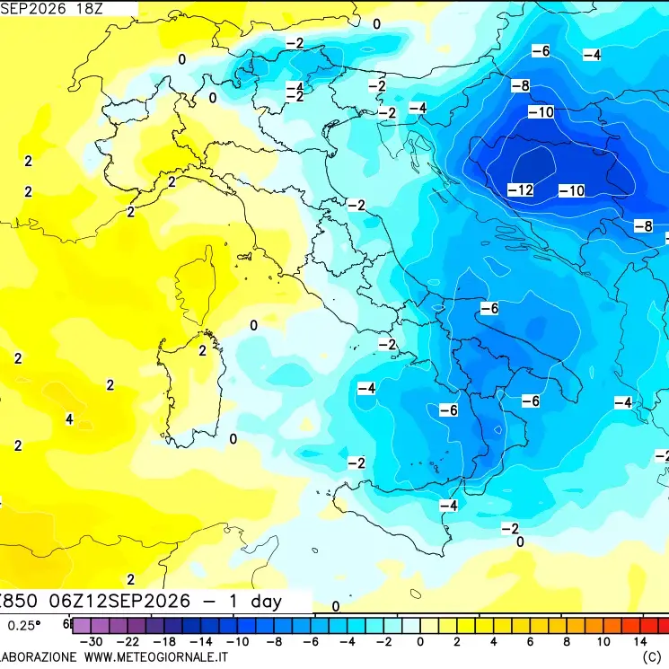 Ancora caldo in Calabria e picchi di 37 gradi, ma sta per finire: nel weekend temperature in calo fino a 8 gradi\n