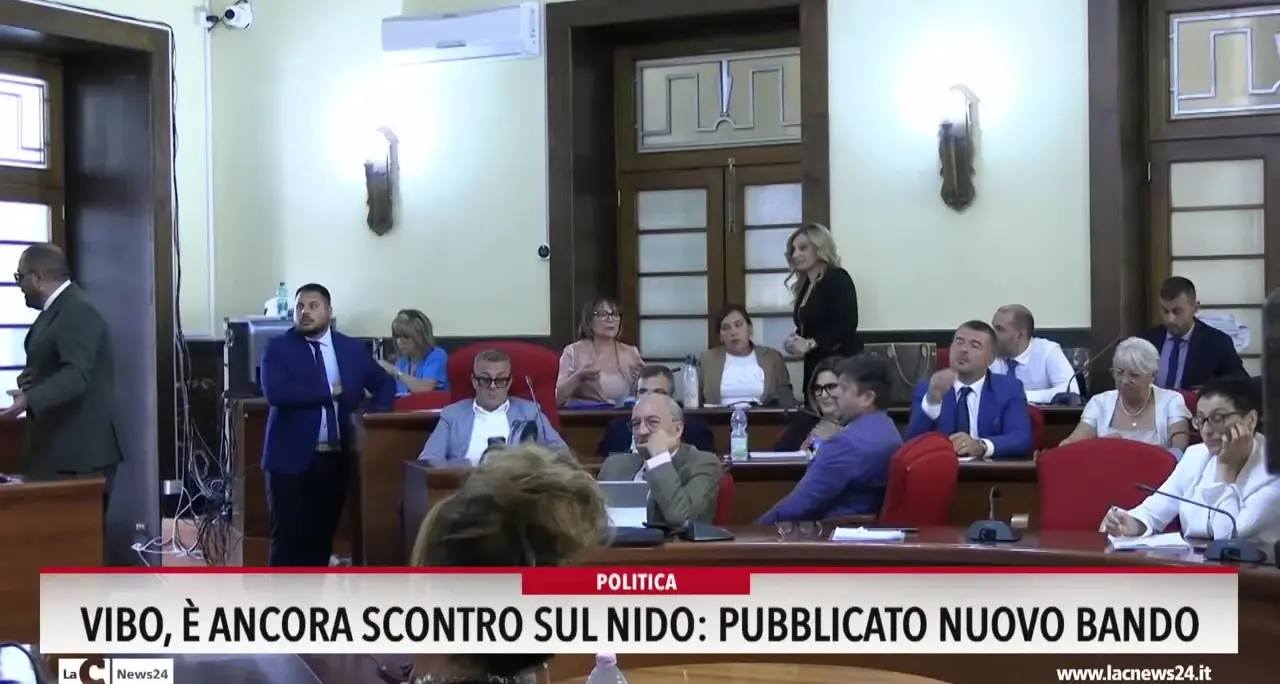 Vibo e ancora scontro sul Nido, pubblicato nuovo bando