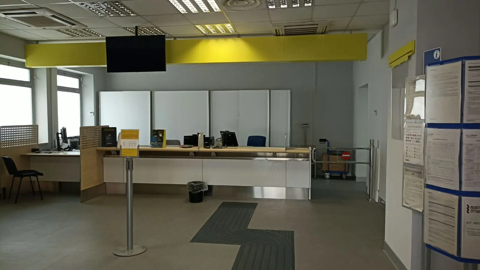 <p>L’ufficio postale Polis di Saracena riaperto dopo i lavori di ristrutturazione</p>\\n