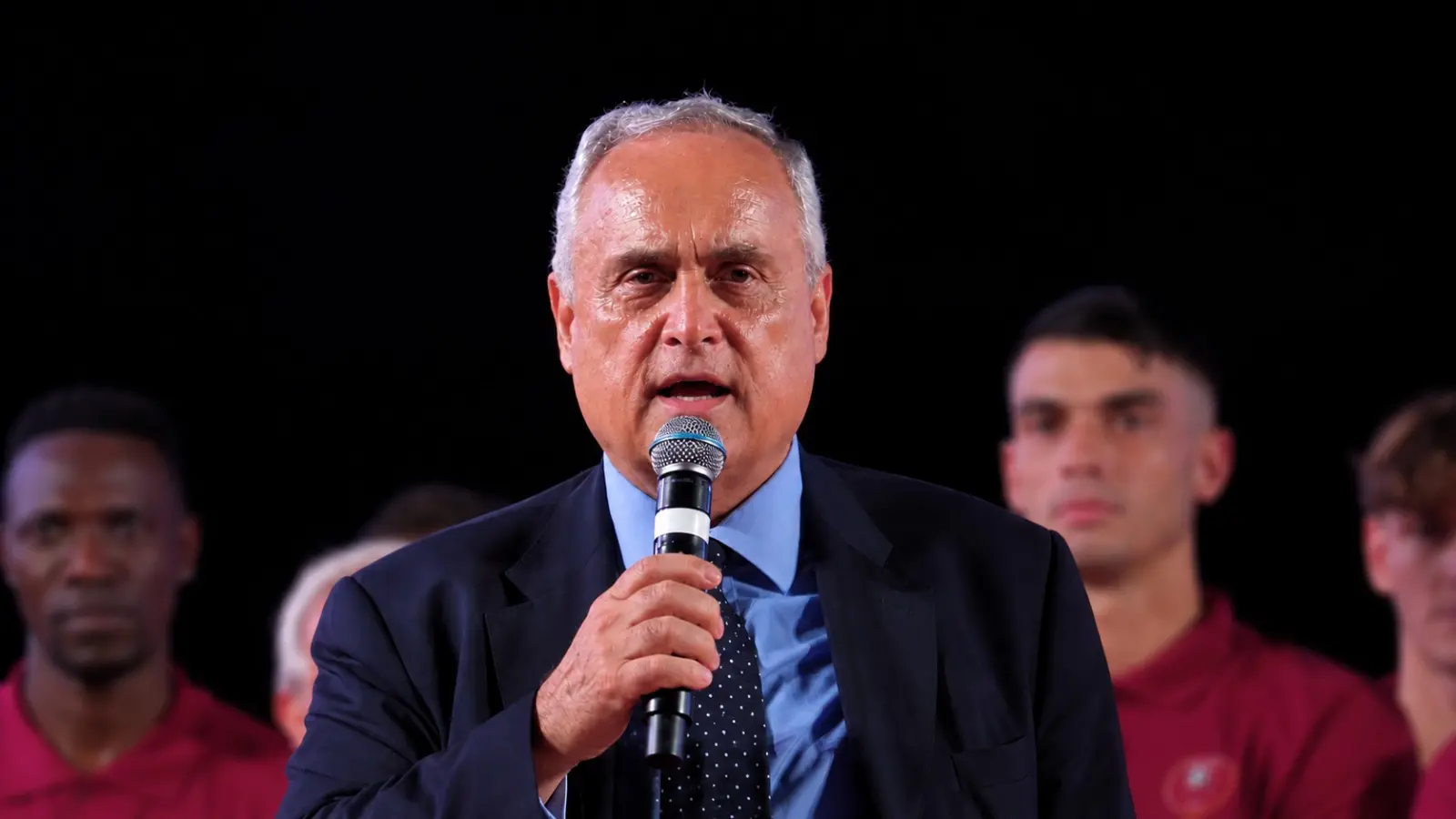 L'attesa, il campo e il feeling con Reggio, Lotito allo specchio: «Ogni volta che vado lì vengo portato in trionfo»\n