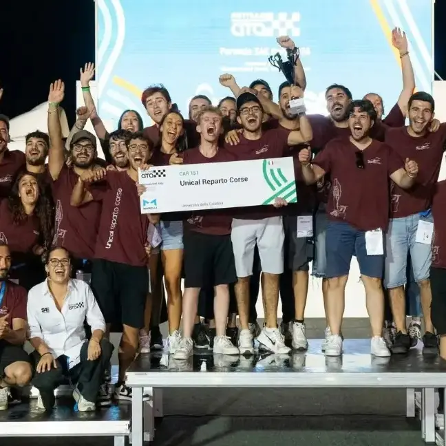 Unical Reparto Corse domina la Formula Sae\u00A0Italy 2026: doppio successo nella categoria elettrica e nel Business Plan\n