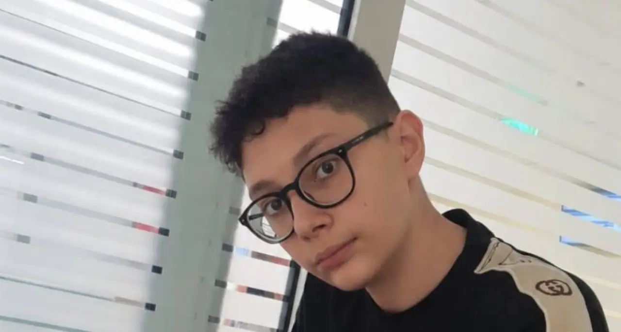 Mileto piange il giovane Giuseppe, morto nel giorno dei suoi 14 anni. Il papà: «Buon compleanno amore mio, sono dannato»\n