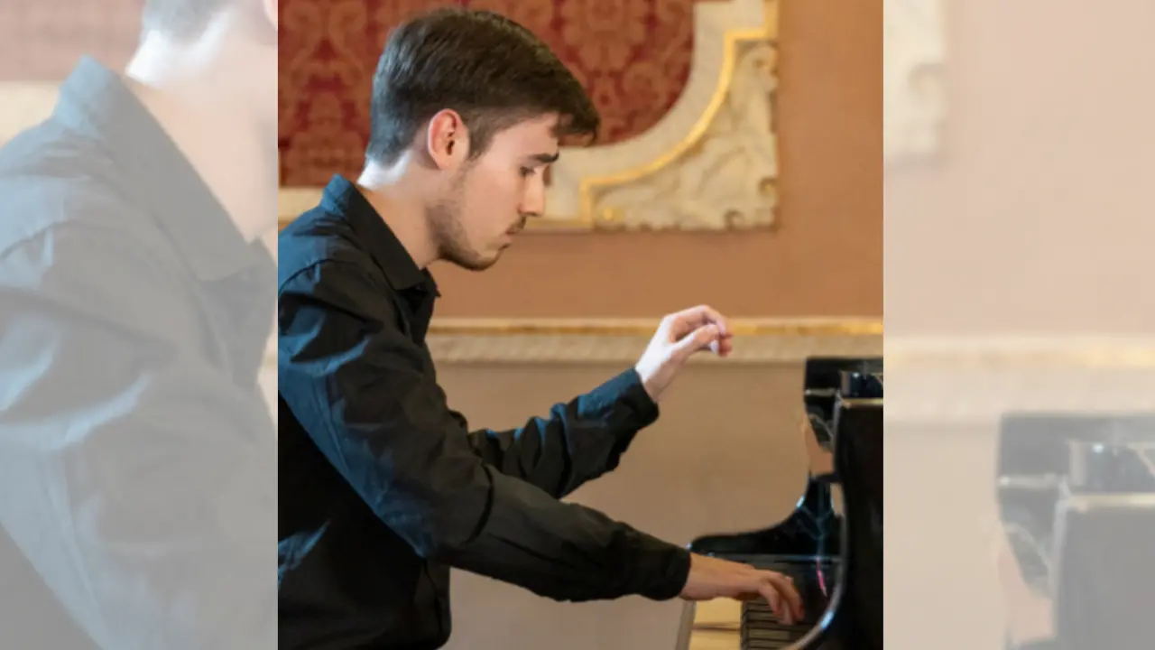 Vibo, il pianista Andrea Fucà protagonista all’Auditorium Valentianum con Bach, Beethoven, Chopin e Ravel\n