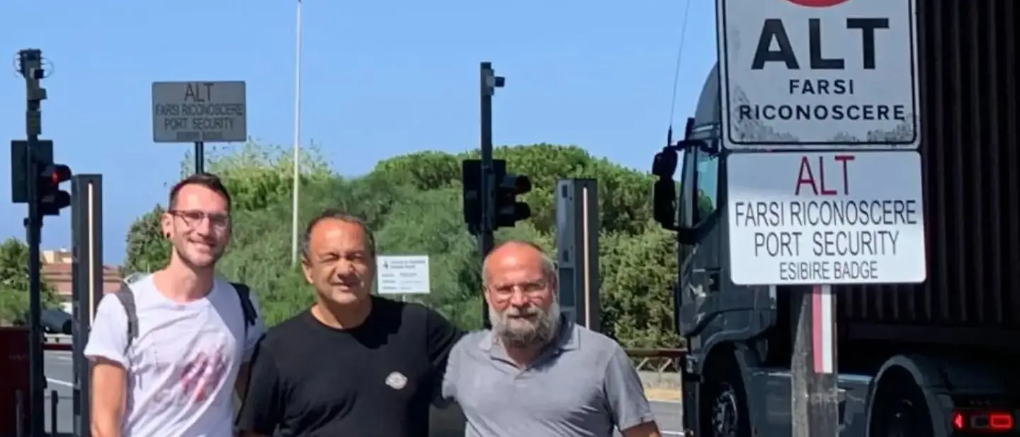 Gioia Tauro, i 17 container con acciaio Dual Use per Israele restano fermi. Lucano:\u00A0«Nessuna autorizzazione»\n