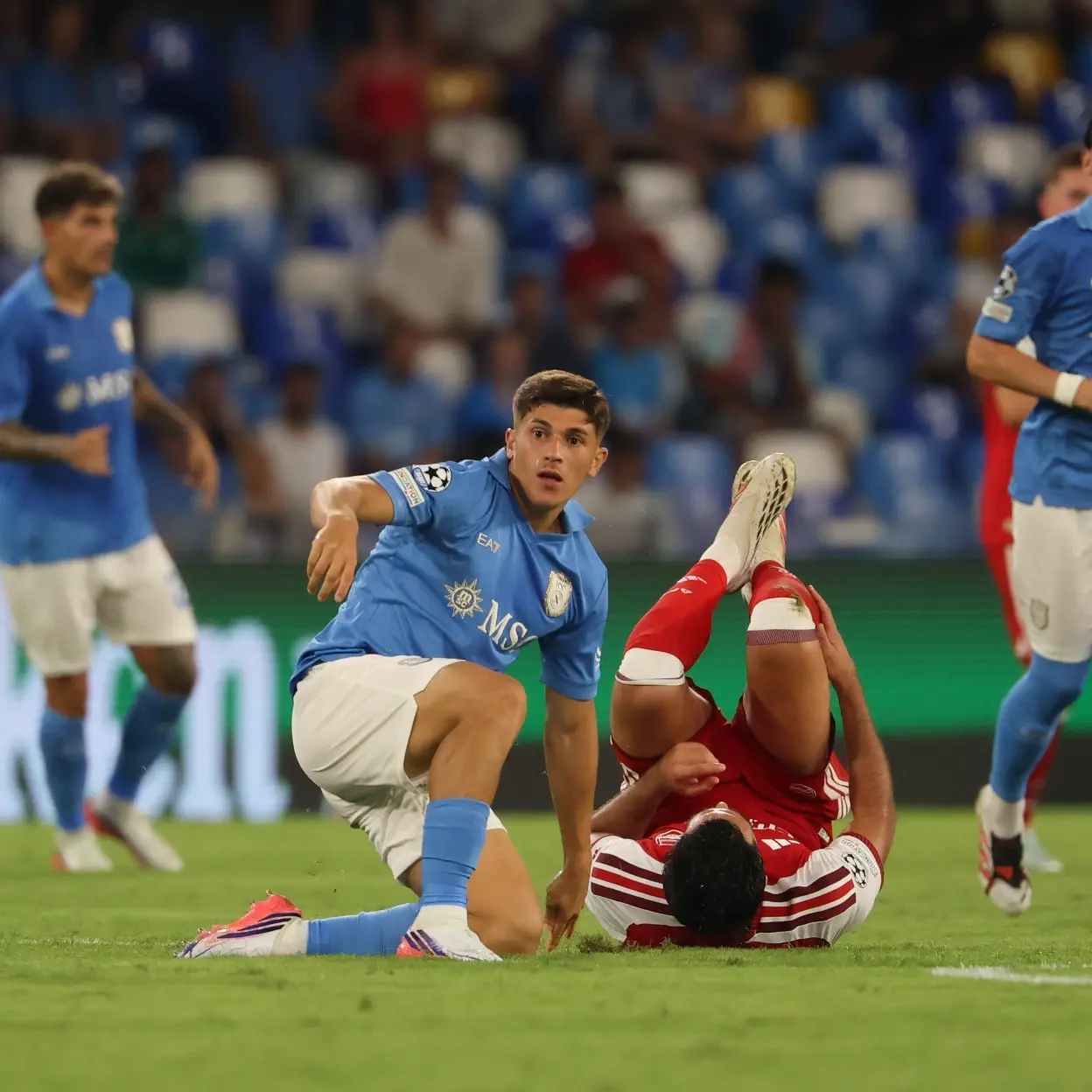 Africo, Catanzaro, la Nazionale e ora la Champions: Costantino Favasuli continua a correre verso i suoi sogni\n