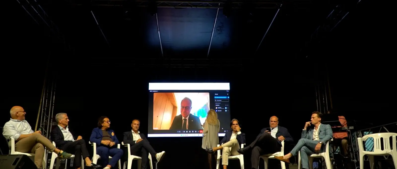 Vannacci nell’InGrippo tour: «Reggio sarà la nostra Sassonia». Calabrese rivendica invece\u00A0il suo dna missino e di governo\n