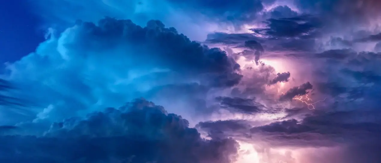Vibonese, svolta meteo dopo il caldo record: nel weekend\u00A0temperature giù e\u00A0forti temporali in arrivo\n