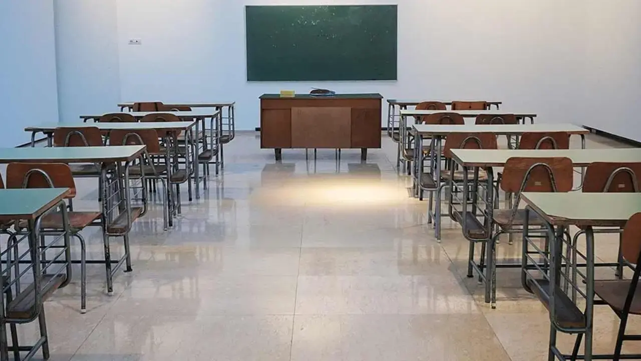 Calabria, sempre più scuole chiuse: negli ultimi dieci anni persi 109 istituti\n