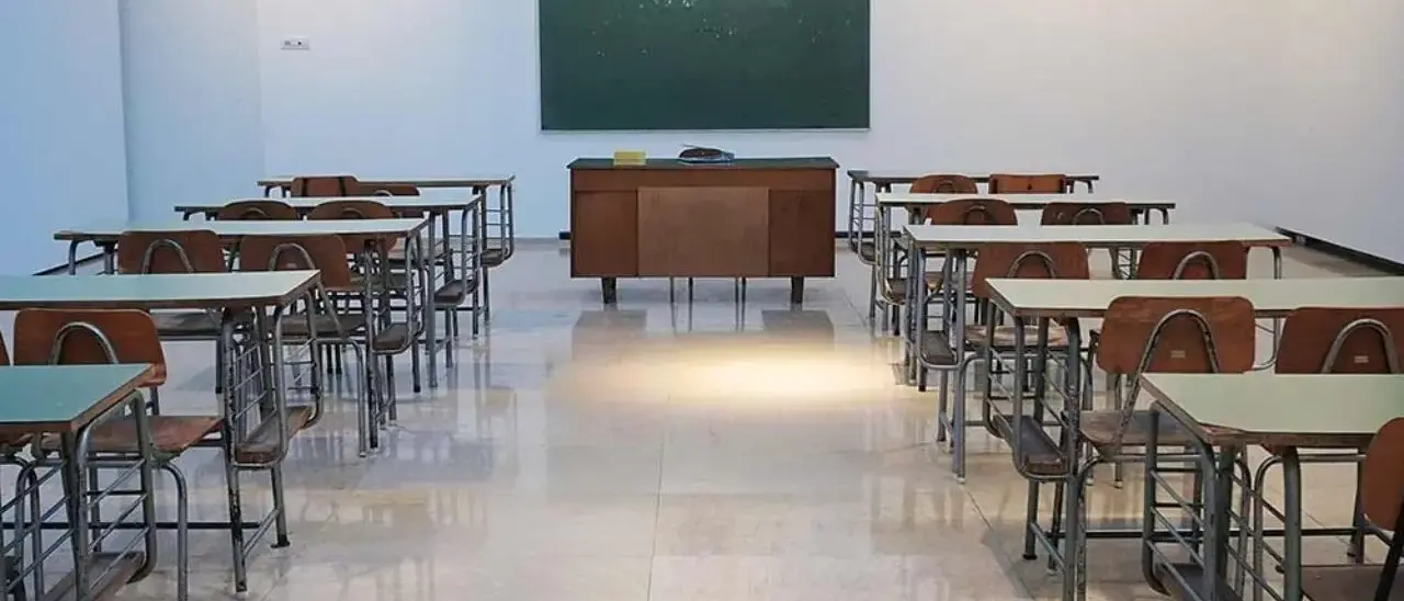 Calabria, sempre più scuole chiuse: negli ultimi dieci anni persi 109 istituti\n