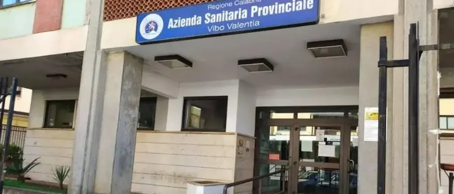 «Vi abbiamo favorito»: l’Asp\u00A0si smarca dalle frasi shock della dottoressa Amore alla madre di Ivan Tavella ma l’assistenza resta al palo\n