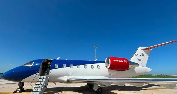 Di Battista è tornato in Italia: atterrato a Ciampino dopo il ricovero a Cuba