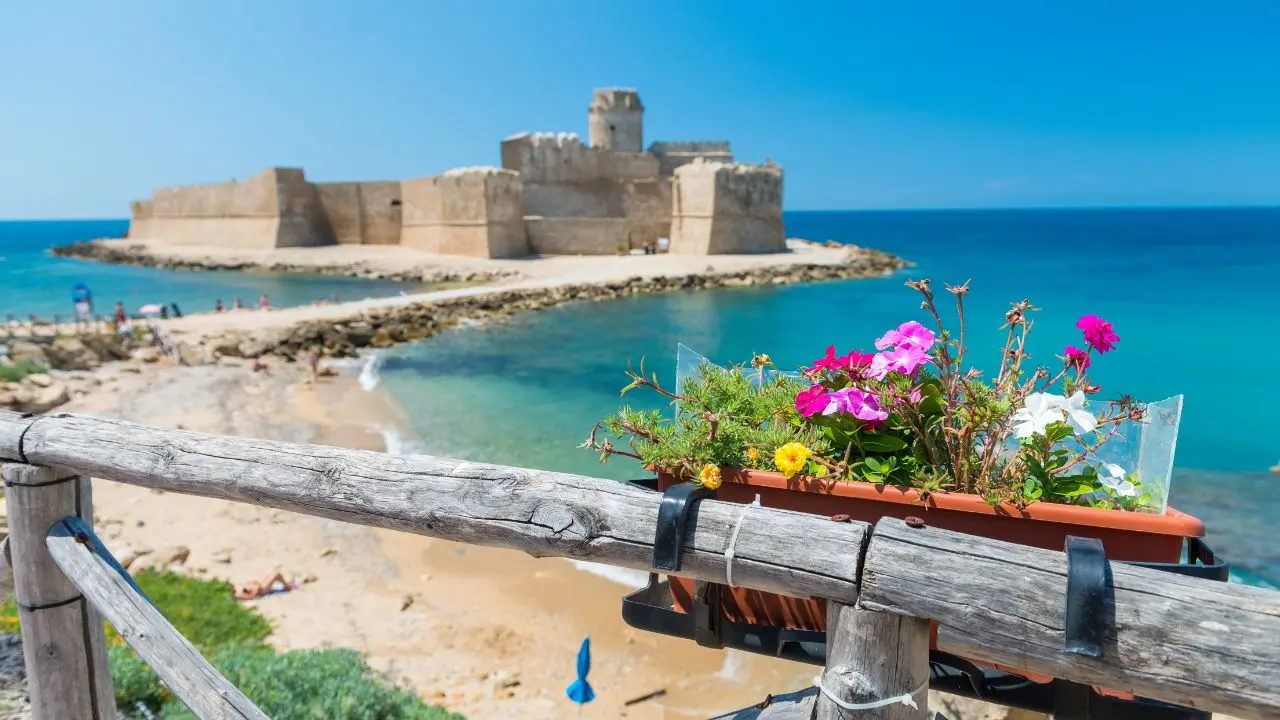Turismo, estate da record in Italia: cresce anche la Calabria, +7,3% di arrivi nei piccoli Comuni\n