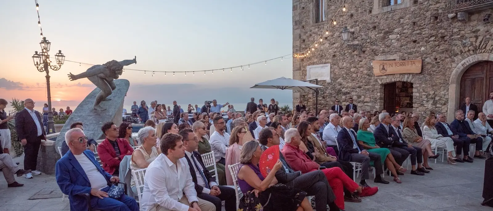 Premio Alveare, undici anni di storie e idee: a Fiumefreddo Bruzio la Calabria che costruisce futuro\n