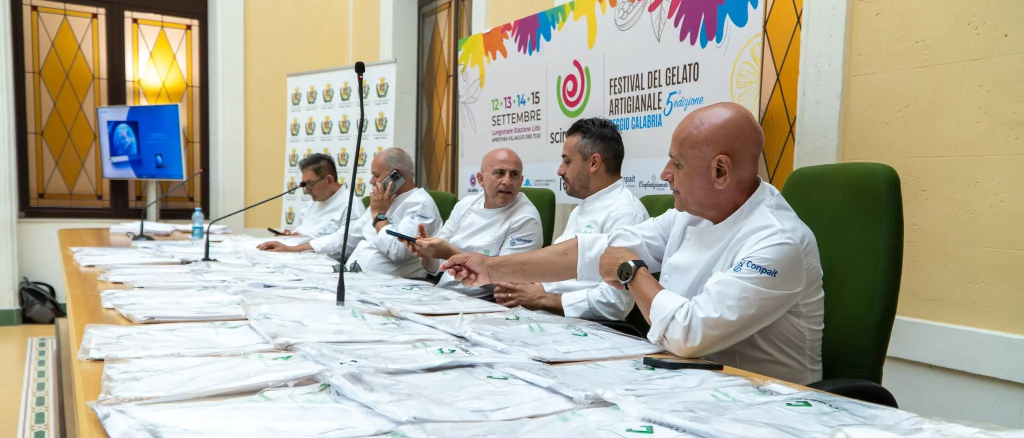 Scirubetta, il rito delle giacche dà il via al Festival: 34 maestri gelatieri da tutto il mondo a Reggio Calabria\n