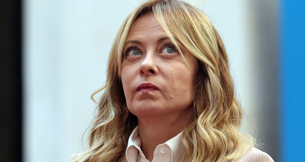 Meloni sceglie l’Ucraina e sfida Vannacci: la linea rossa che può costarle Palazzo Chigi\n