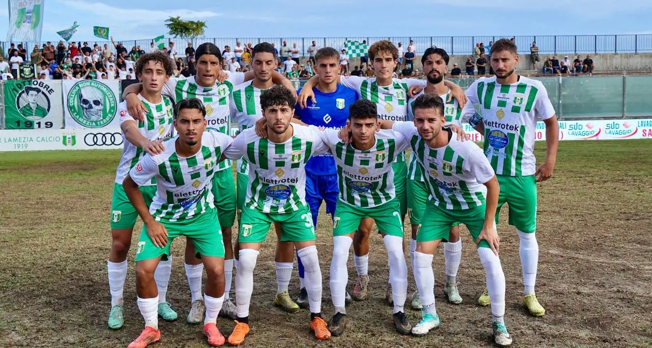 Vigor Lamezia, finisce 2-2 contro l'Igea Virtus. Mister Vargas: «Partita strana, ma ho visto spirito di sacrificio»\n