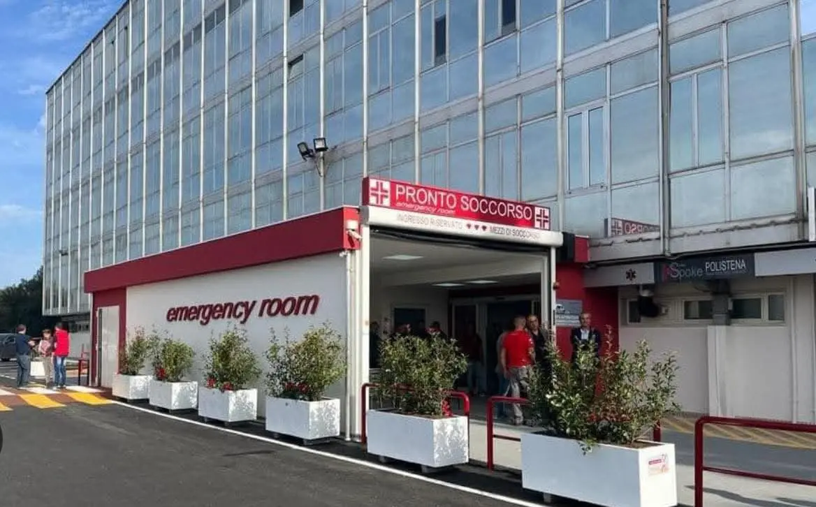 Incidente sulla Jonio-Tirreno, migliorano le condizioni\u00A0della mamma delle due bimbe morte con il loro papà nello scontro\n
