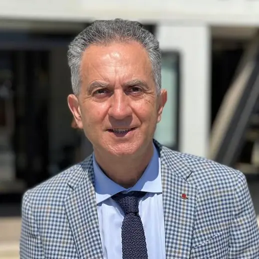 Intelligenza artificiale, all’ex rettore Nicola Leone il Premio Sele d’Oro: riconoscimento per l’eccellenza Unical\n