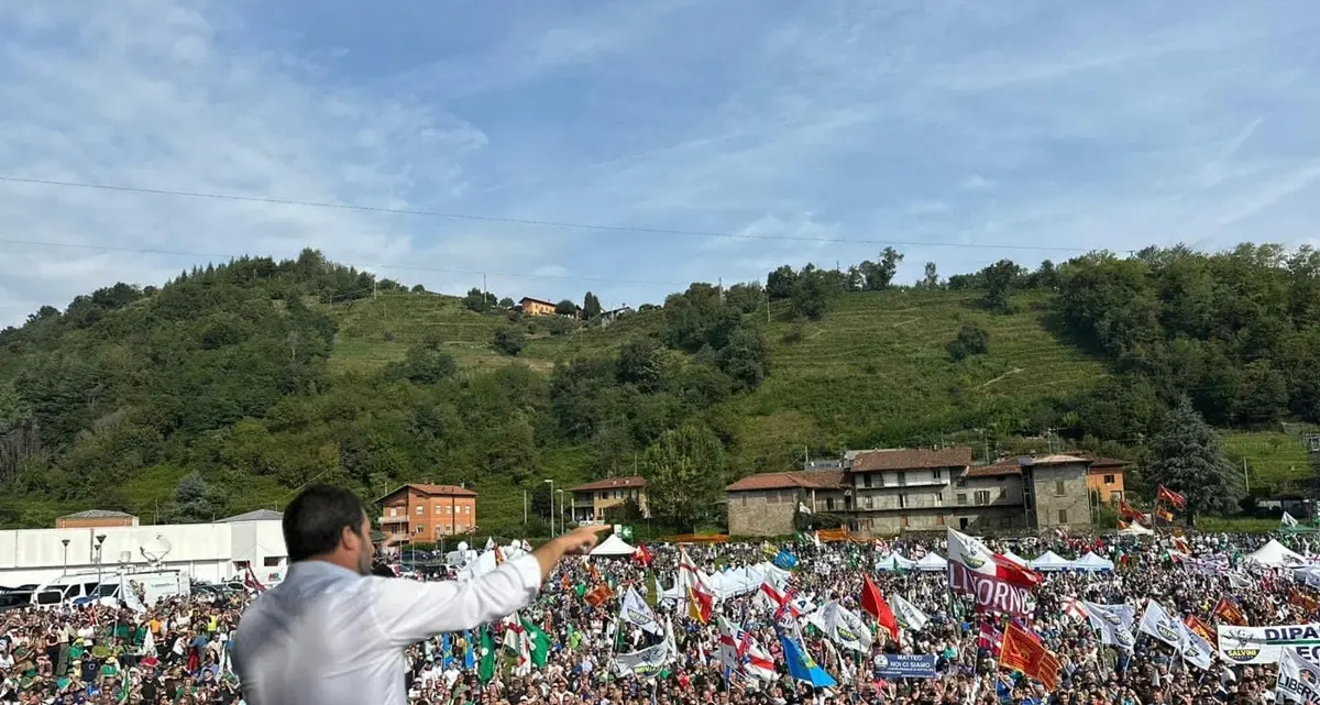 Lega, la rivolta contro Salvini arriva nelle chat: «Se c’è lui, a Pontida non ci sarò»\n