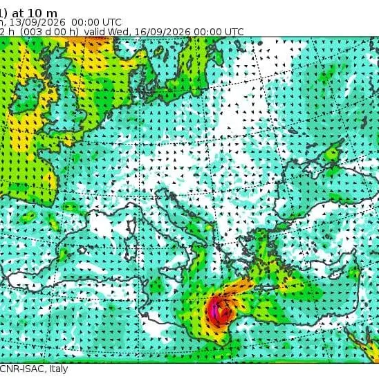 Giornata stabile oggi in Calabria, possibili piogge solo in montagna nel pomeriggio: le previsioni\n