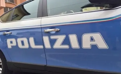Immigrazione irregolare: il Questore di Catanzaro dispone il trattenimento di un cittadino\u00A0straniero pericoloso per l’ordine e la sicurezza pubblica\n
