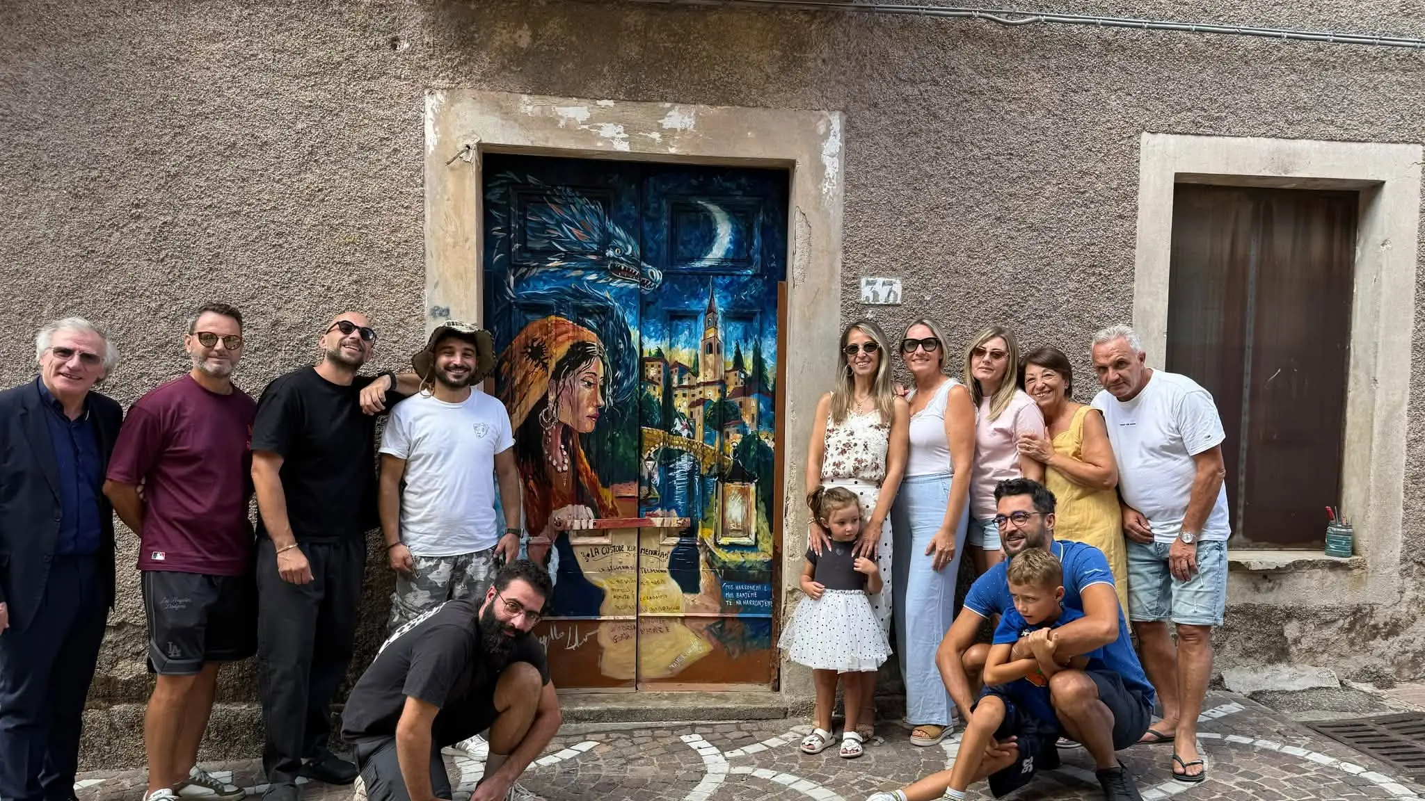 Porte d’Artista, a Caraffa le porte raccontano l’identità arbëreshë\n