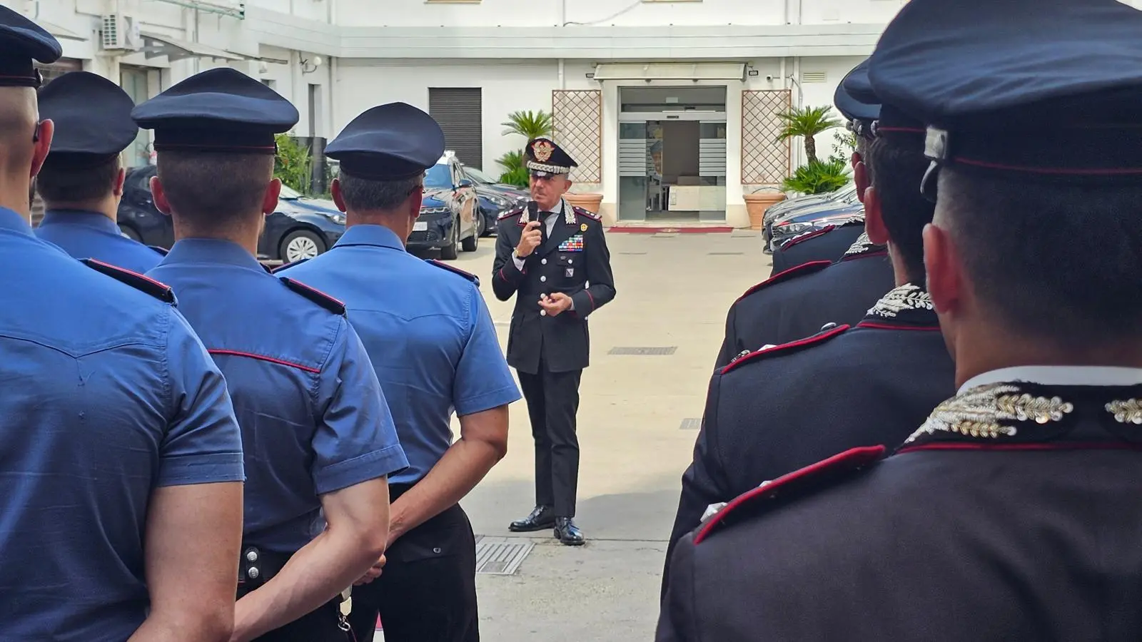 Reggio, il generale Sciuto in visita al comando provinciale dei Carabinieri\n