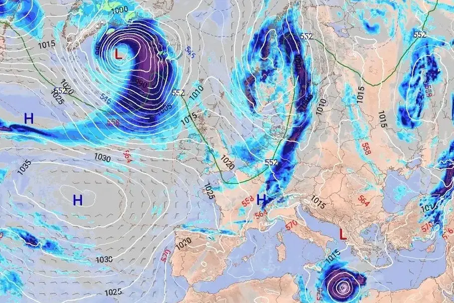 <p>Meteo, gli effetti del ciclone sullo Jonio: aria più fresca e temporali in montagna</p>