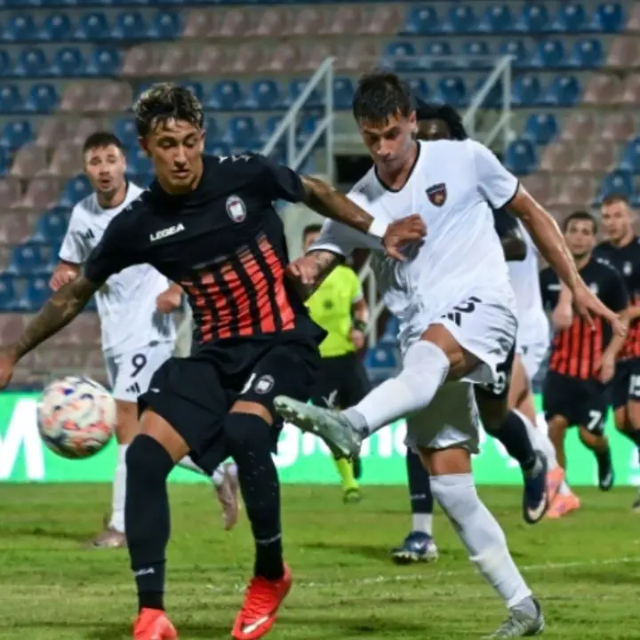 Serie C, è già tempo di tornare in campo: Cosenza a Giugliano, il Crotone ospita l’Inter U23\n