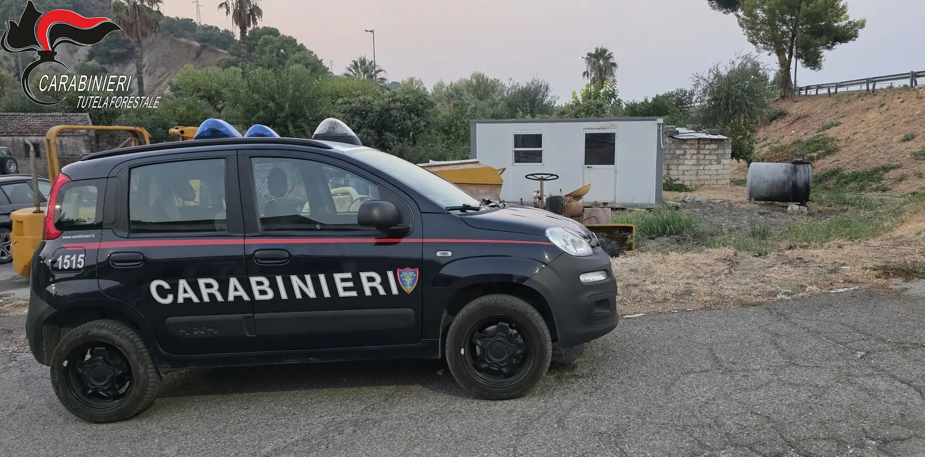 Rifiuti speciali e oli esausti su suolo comunale, denunciato il titolare di un’officina nel Cosentino\n