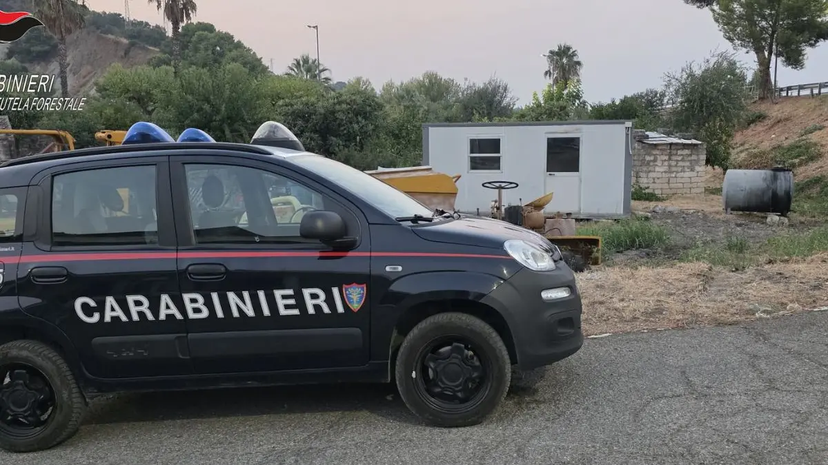Montegiordano, rifiuti speciali su suolo comunale: denunciato il titolare di un’officina meccanica\n