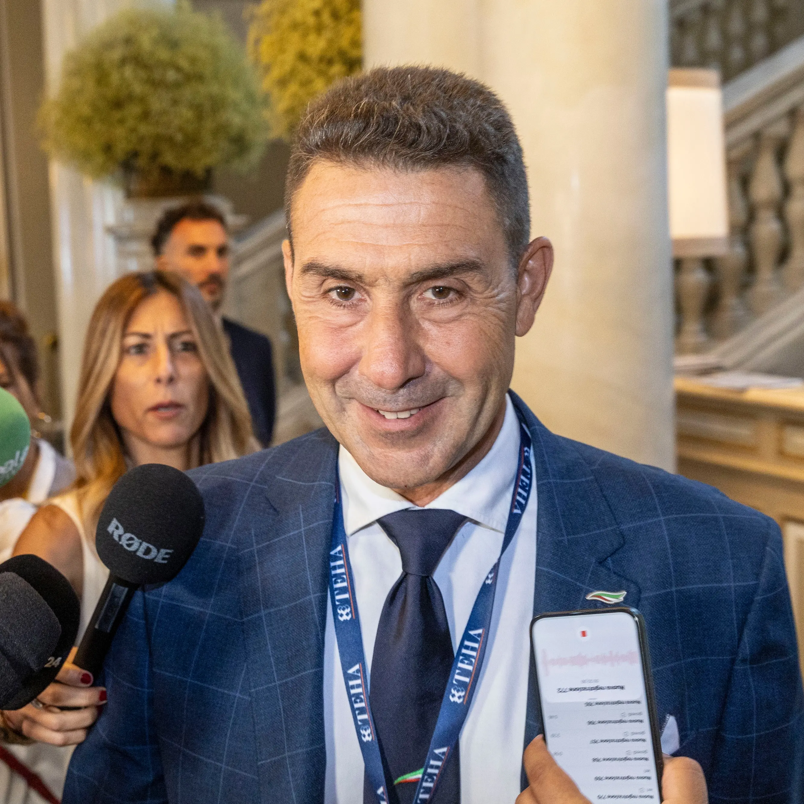 Vannacci, i soldi di Futuro Nazionale e i dubbi sui finanziatori: 415 mila euro tra società e associazioni\n