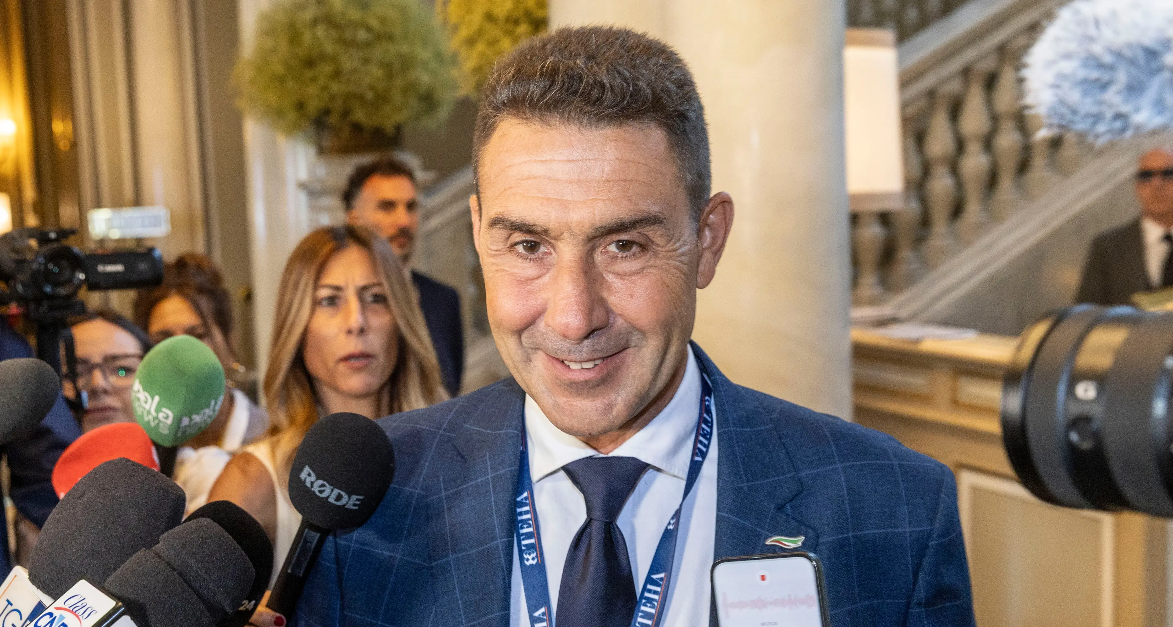 Vannacci, i soldi di Futuro Nazionale e i dubbi sui finanziatori: 415 mila euro tra società e associazioni\n