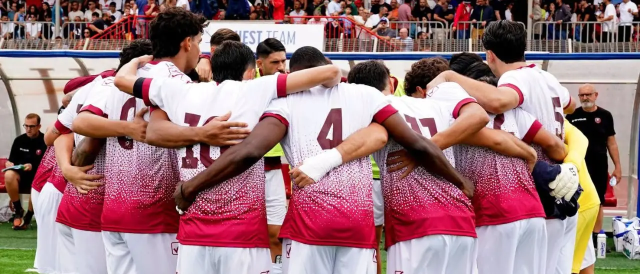 Serie D, le cinque sorelle calabresi pronte al turno infrasettimanale: la Reggina guida la carica\n