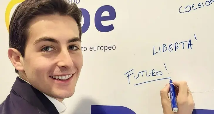 Il futuro di Forza Italia ha un solo nome: quello di Simone Leoni\n\n\n
