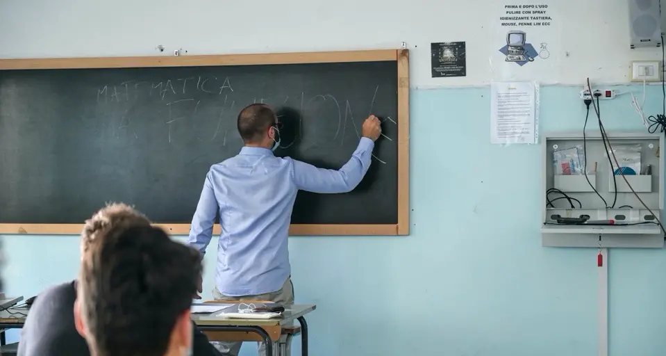 Stranieri a scuola, quanti sono bambini e ragazzi non italiani a Cosenza? Ecco i dati\n