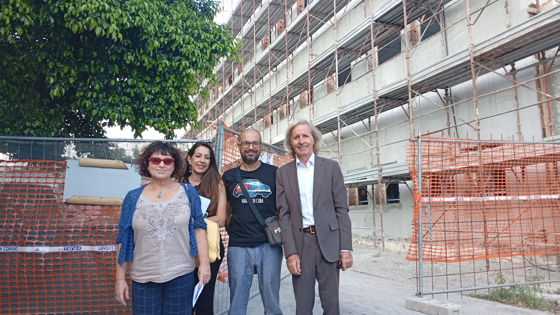 Scuola media di Caulonia Marina: sopralluogo dell'amministrazione\u00A0nel cantiere in vista della fine dei lavori\n