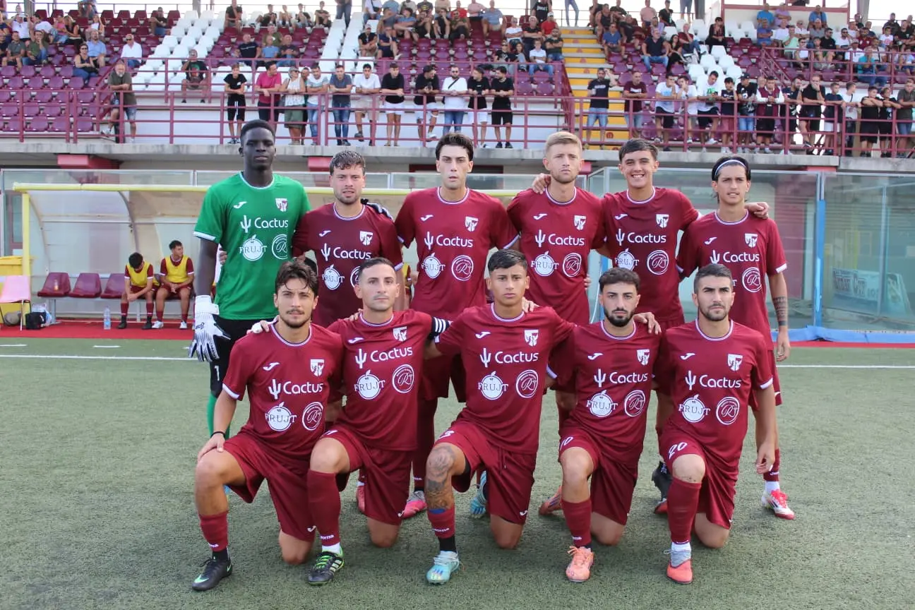 AC Locri, esordio da applausi in Promozione: cinque gol al Melito e tripletta di Legato, ora gli amaranto guardano alla trasferta di Pizzo\n