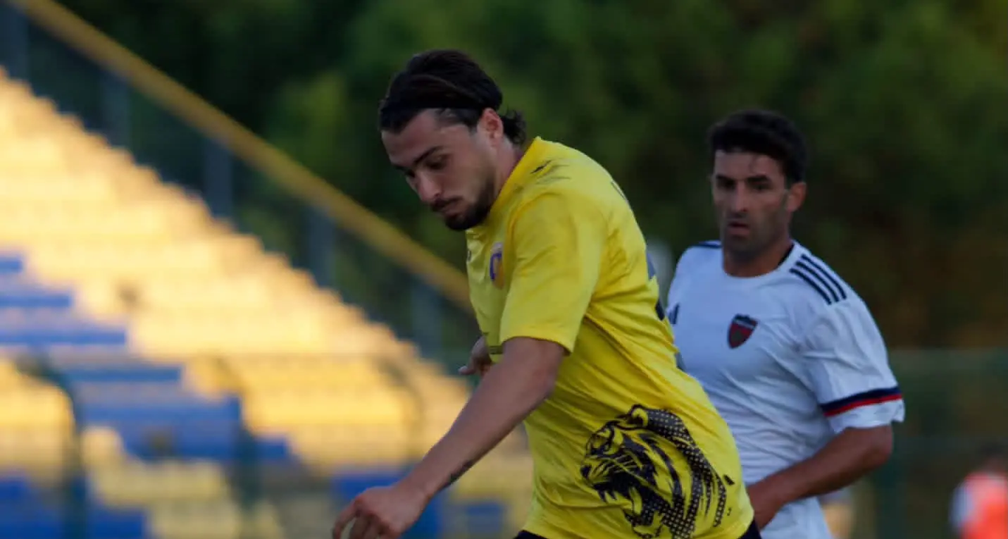 Cosenza, quei cinque gol che fanno male: da Foggia a Giugliano, tutti i precedenti\n