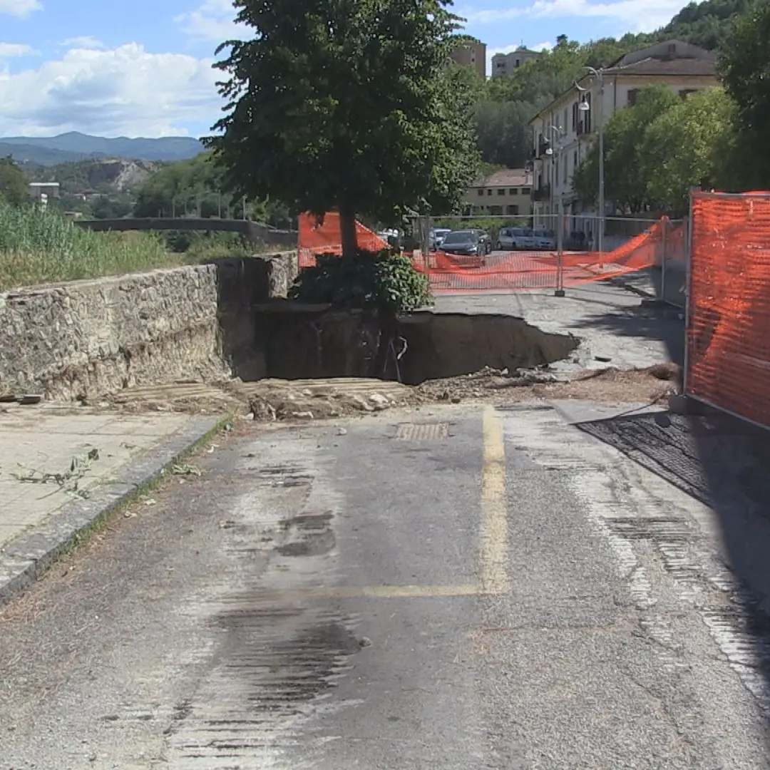 Cosenza, al via (finalmente) i lavori di ripristino dell’argine del Crati allo Spirito Santo