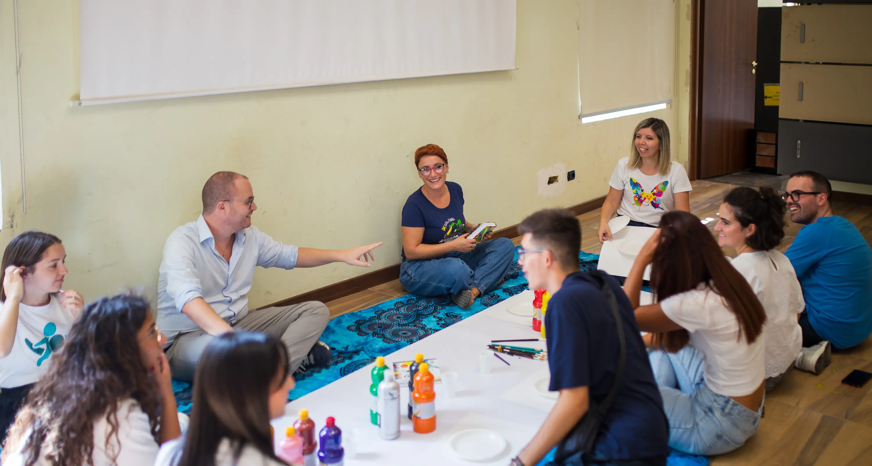 Riparte “A Beautiful Mind”: sette laboratori e sportelli d’ascolto gratuiti per adolescenti e famiglie a Catanzaro\n