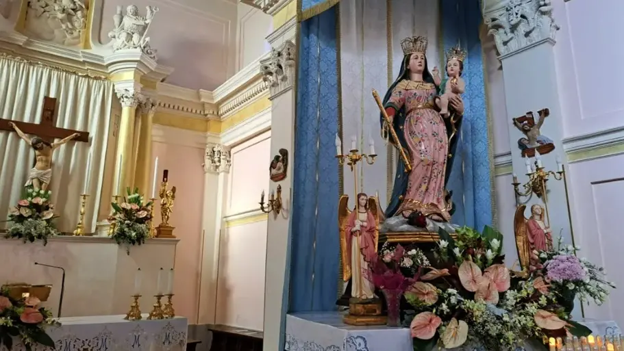 Favelloni celebra la Madonna del Lume: dieci giorni di fede, tradizione e musica per la compatrona del paese\n