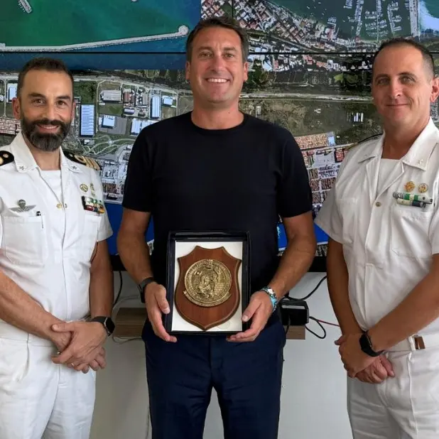 Dalla sicurezza allo sviluppo dello scalo\u00A0di Vibo Marina, il presidente dell’Autorità portuale incontra il nuovo comandante della Capitaneria\n