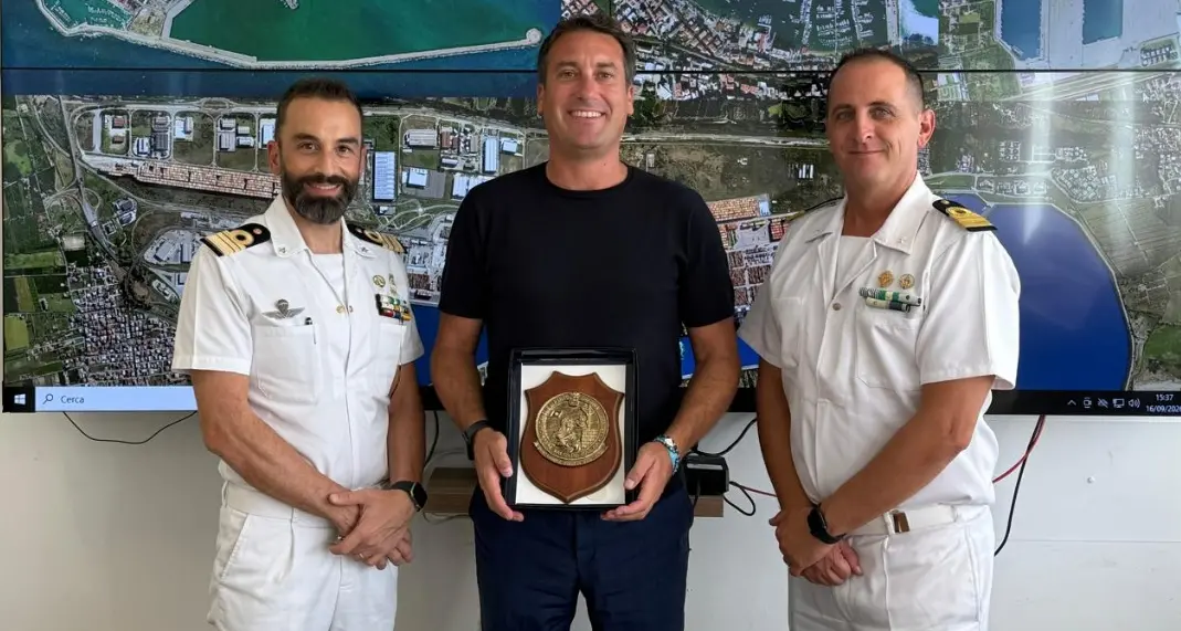 Dalla sicurezza allo sviluppo dello scalo\u00A0di Vibo Marina, il presidente dell’Autorità portuale incontra il nuovo comandante della Capitaneria\n