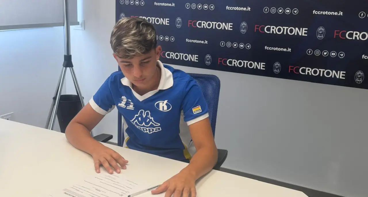 Cirò Marina, Salvatore Facente selezionato dal Crotone: dalla Polisportiva Punta Alice alla maglia rossoblù\n